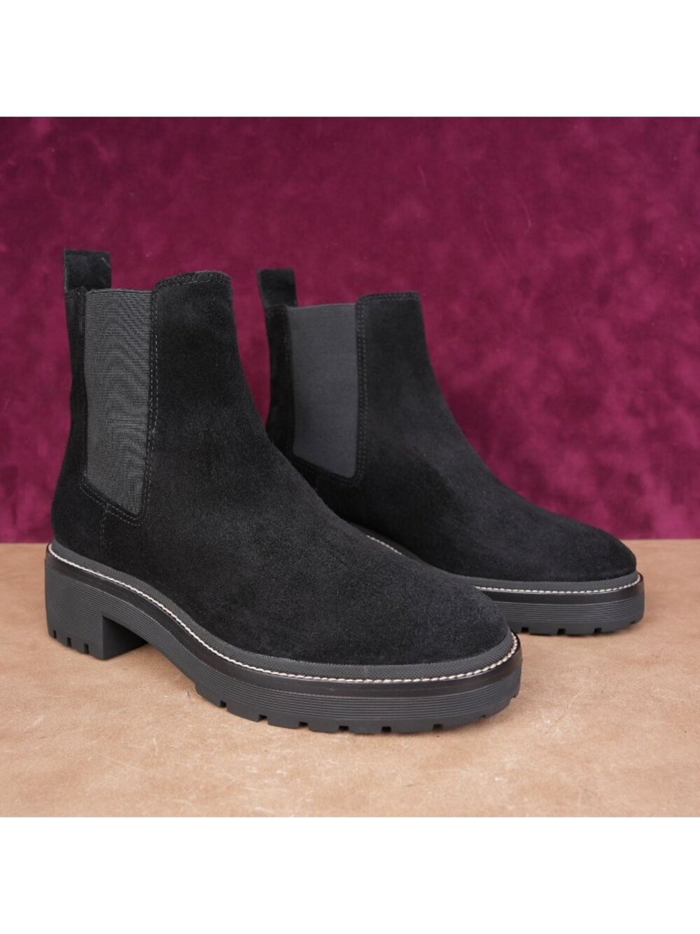 Tory Burch Women Black Suede TT Logo Lug fashion Chelsea Boots sz 8.5